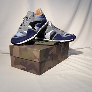 Mens Valentinos  Garavani rockrunner camo sneakers